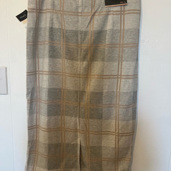 Women’s Plaid Pencil Skirt - Size Large - Picture 4 of 6